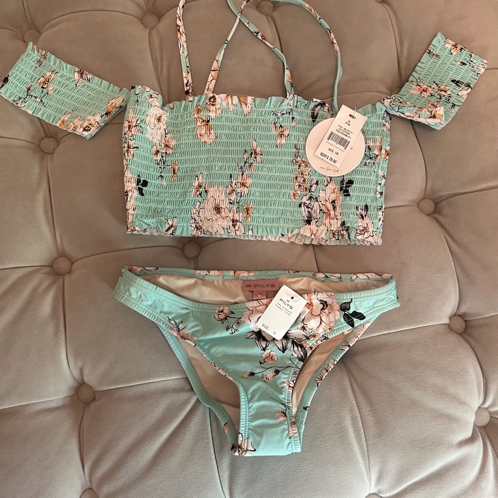 Clements Twins x PQ Swim